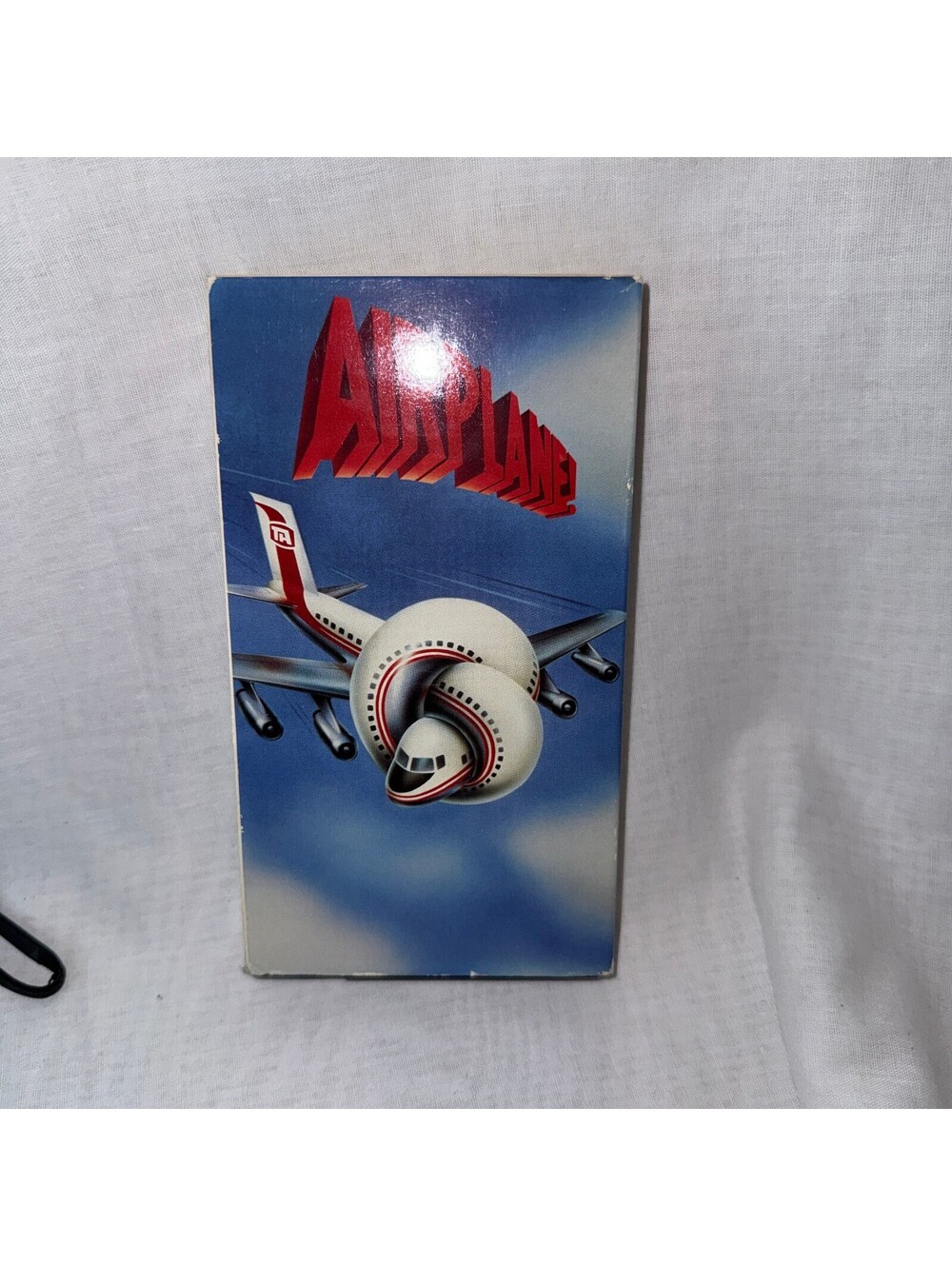 Airplane! VHS 1980 Paramount Comedy Robert Hays Leslie Nielsen Vintage